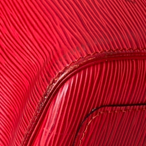 Louis Vuitton Red Epi Leather 45 Boston Bag Keepall Duffel Red Strap LV Dustbag - Picture 10 of 17